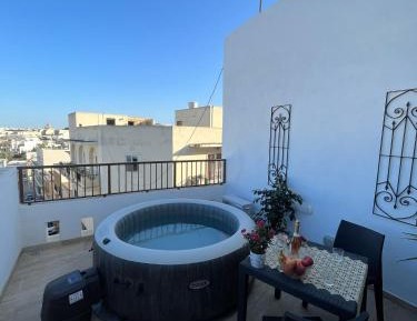 Deluxe Suite with Spa Bath
