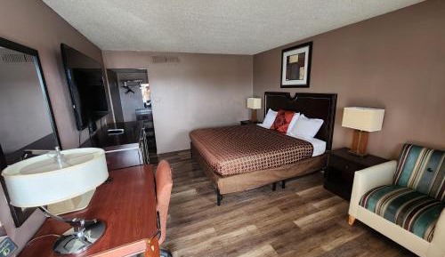 Deluxe King Room