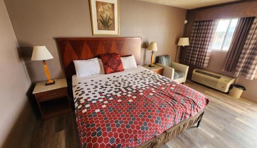 Deluxe King Room