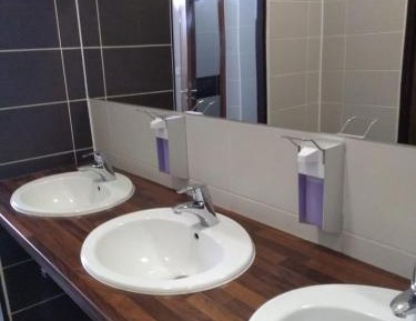 Double or Twin Room with Shared Bathroom