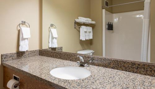 Queen Room - Handicap Accessible