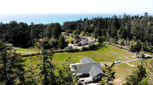 Four-Bedroom Holiday Home