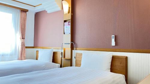 Twin Room - Non-Smoking