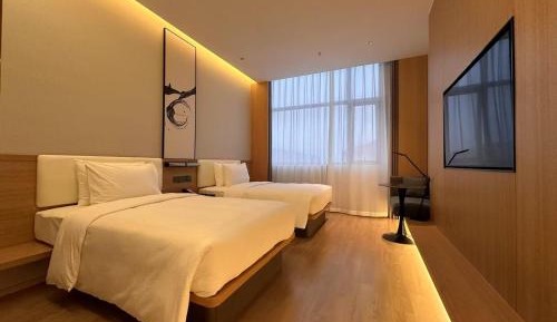 Selective Twin Room with City View
