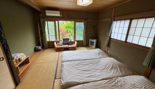 Triple Room with Shared Toilet