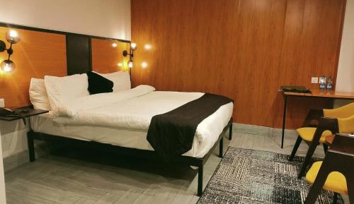 Standard King Room