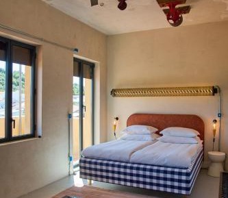 Penthouse Suite