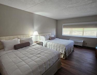 Quadruple Room with Two Queen Beds - Non Smoking