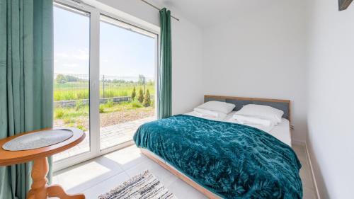 One-Bedroom Apartment with Terrace