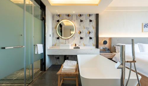 Deluxe Double Room with Bath