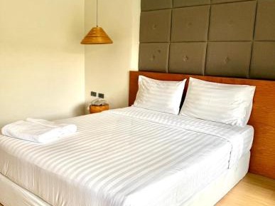 Double Room with Pool View