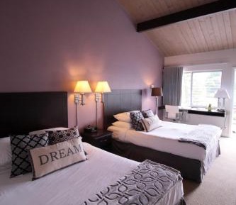 Deluxe Queen Room with Two Queen Beds