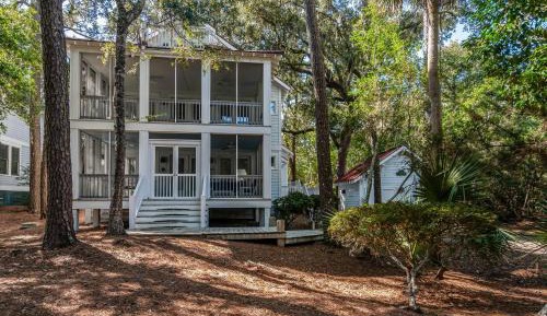 Five-Bedroom Holiday Home