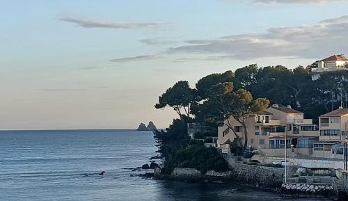 Villa - Beach Front