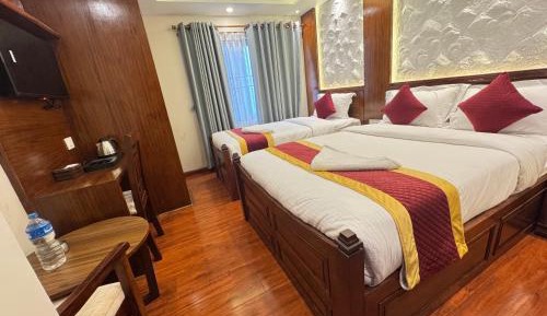 Deluxe Double or Twin Room