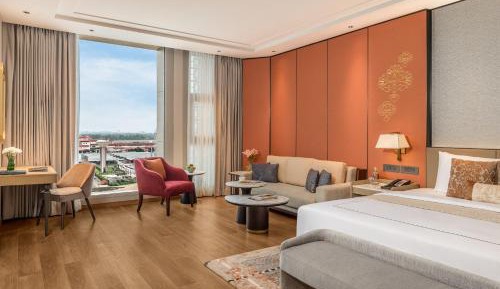 Taj Club City View King Bed