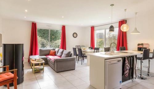 Holiday Home (6 Adults)