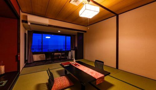 Japanese-Style Room