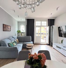 One-Bedroom Apartment with Balcony