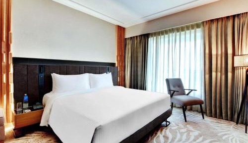 Deluxe Suite with Pool View, Balcony and Lounge Access - Happy Hours 6:30 PM to 8:30 PM