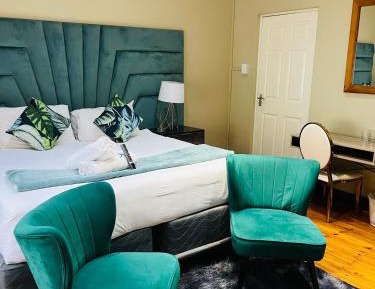 Deluxe Double Room with Shower