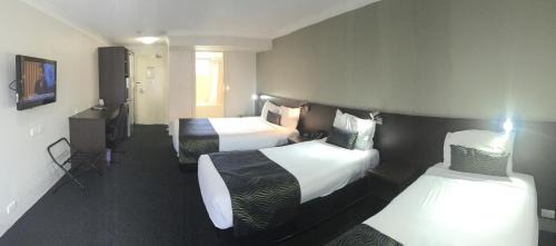 Executive Family Room