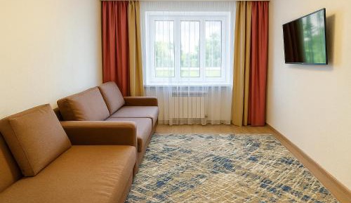 One-Bedroom Apartment with Park View