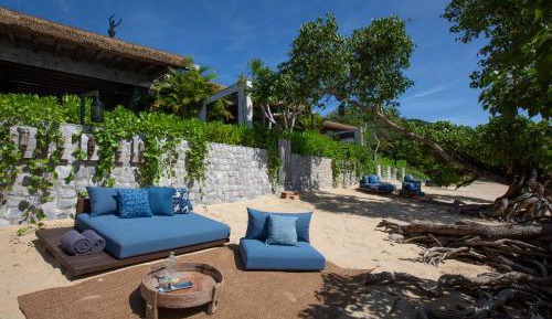Villa - Beach Front
