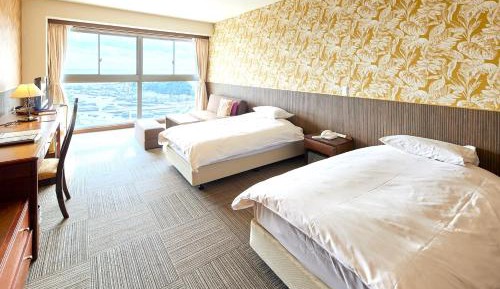 Standard Twin Room with Shared Bathroom - Non-Smoking