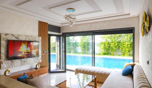Deluxe Villa