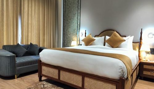 Executive Suite