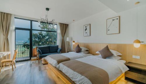 Twin Room with Balcony