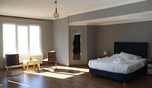 King Suite