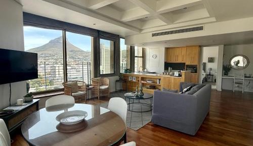 Family Two-Bedroom Apartment with View