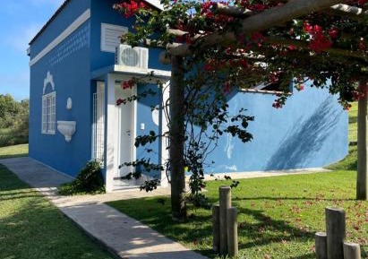 Villa with Garden View