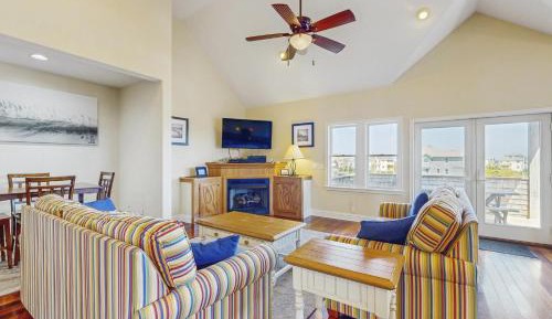 Five Bedroom Holiday Home