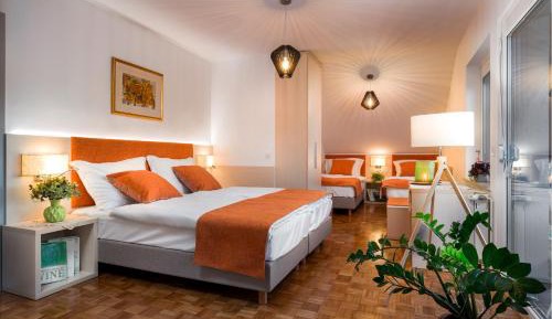 Economy Quadruple Room with Shared Bathroom
