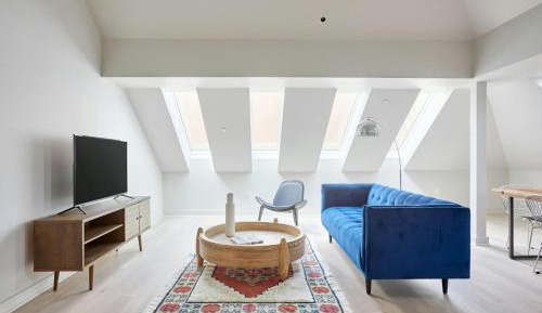 Two-Bedroom Apartment with Two King Beds