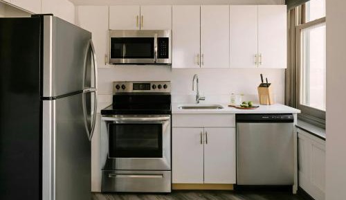 Superior Studio Apartment with King Bed