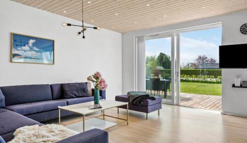 Three-Bedroom Holiday Home 
