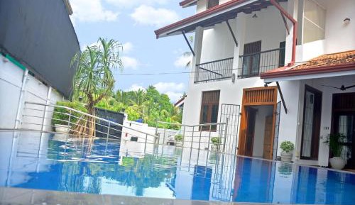 Three-Bedroom Villa with Free Airport Pick up