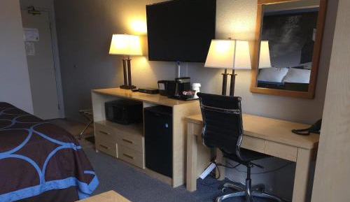Business King Room - Non-Smoking