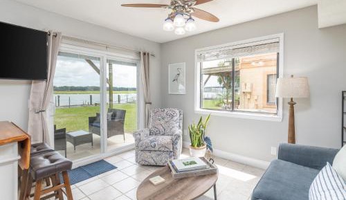 One-Bedroom Apartment with River View