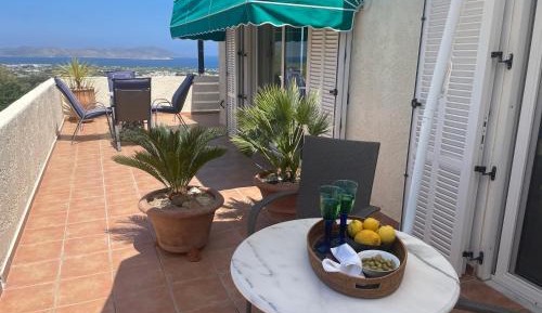 Studio with Terrace