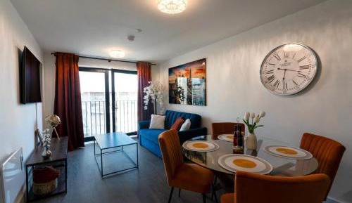 Two-Bedroom Apartment with City View