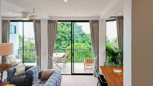 Three-Bedroom Apartment with Sea View