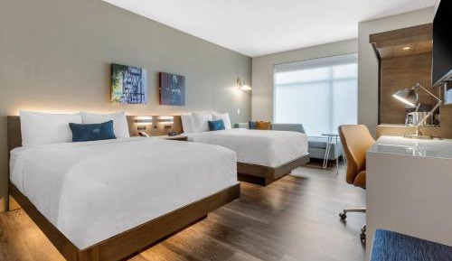 Queen Room with Two Queen Beds - Non-Smoking