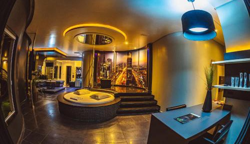 Suite with Private Pool