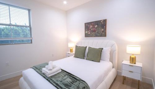 Double Room with Private External Bathroom