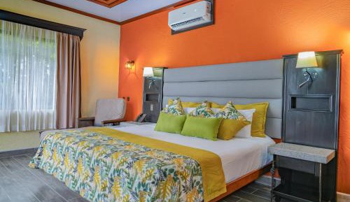 Junior Suite King - Volcano View